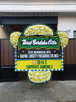 Papan Bunga Duka di Panjang Utara
